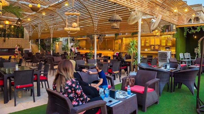 مقاهي النساء في بغداد.. استراحة بعيدا عن سطوة الرجال